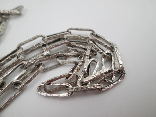 Women's chain. 925 thousandths sterling silver. Chiseled open links. 1980's. Spain