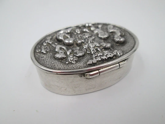 Women's cherubs pillbox. 925 sterling silver & vermeil inside. 1970's. Spain