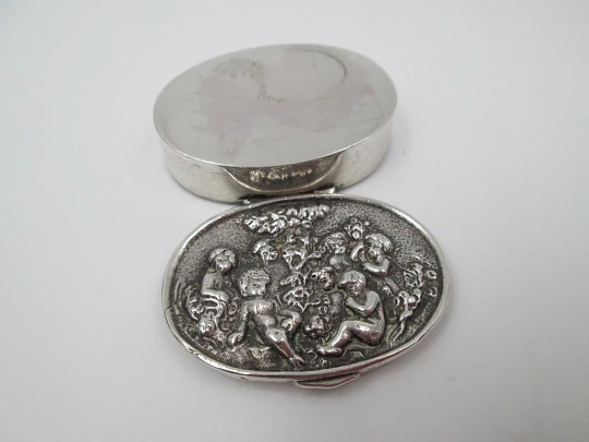 Women's cherubs pillbox. 925 sterling silver & vermeil inside. 1970's. Spain