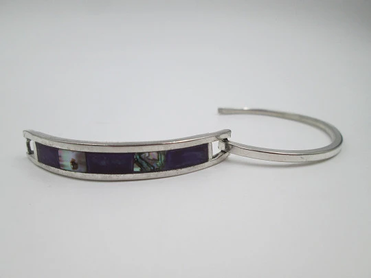 Women's circle bracelet. Sterling silver, amethysts & mother of pearl. 1980's