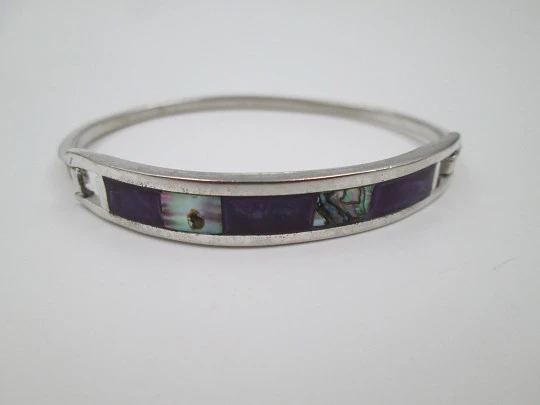 Women's circle bracelet. Sterling silver, amethysts & mother of pearl. 1980's