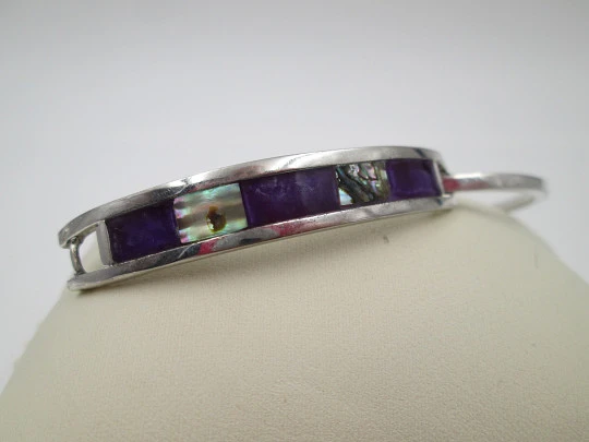 Women's circle bracelet. Sterling silver, amethysts & mother of pearl. 1980's