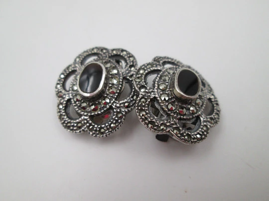 Women's clip earrings. Sterling silver, black stones and marcasite. 1960's