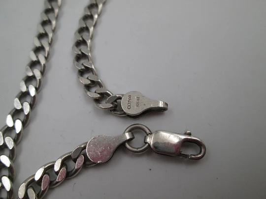 Women's curb chain. 925 sterling silver. Interlocking flat links. Crab clasp. 1980's Women's curb chain. 925 sterling silver. Interlocking flat links. Crab clasp. 1980's