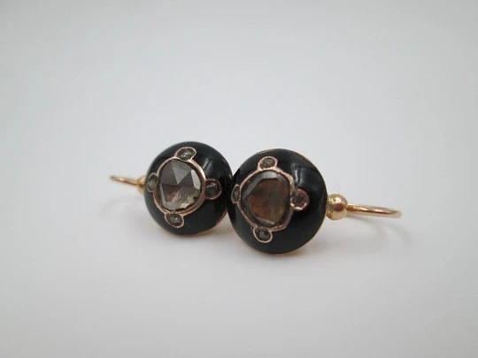 Women's earrings. 18k yellow gold. 1900. Diamonds and black enamel