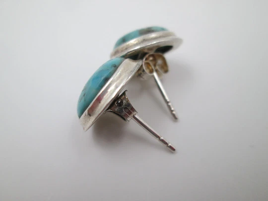 Women's earrings. 925 sterling silver and fine turquoise. Push back clasp. 1990's