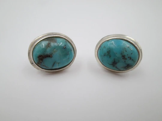 Women's earrings. 925 sterling silver and fine turquoise. Push back clasp. 1990's