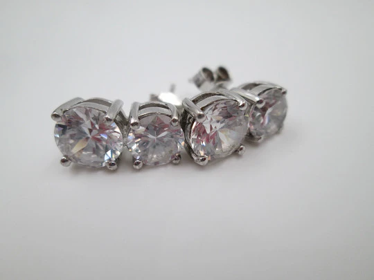 Women's earrings. 925 sterling silver and zircons. Push back clasp. 1990's. Spain