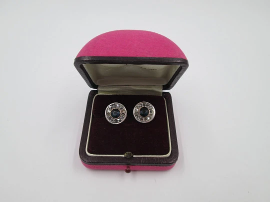 Women's earrings. Diamonds and sapphires. 1940's. 18k bitone gold