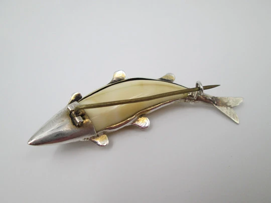 Women's jumping fish brooch. Sterling silver and ivory. 1940's. Europe