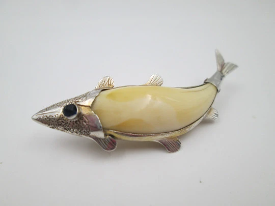 Women's jumping fish brooch. Sterling silver and ivory. 1940's. Europe