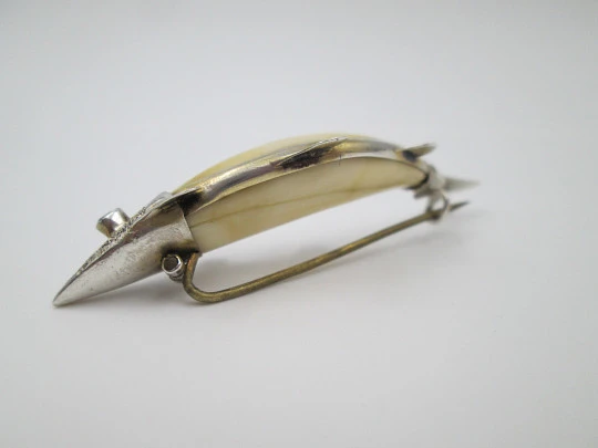 Women's jumping fish brooch. Sterling silver and ivory. 1940's. Europe