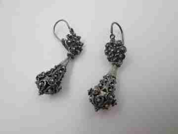 Women's long earrings. 925 sterling silver. Acorn and star. Hook clasp. 1980's. Spain