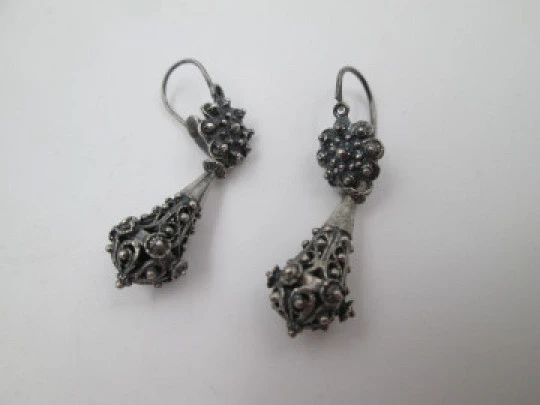 Women's long earrings. 925 sterling silver. Acorn and star. Hook clasp. 1980's. Spain