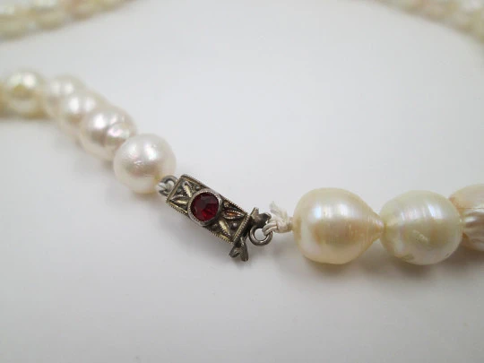 Women's necklace. Baroque cultured pearls. Sterling silver clasp. 1960's