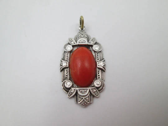 Women's pendant. Sterling silver and red coral. Vegetable motifs. 1940's. Spain