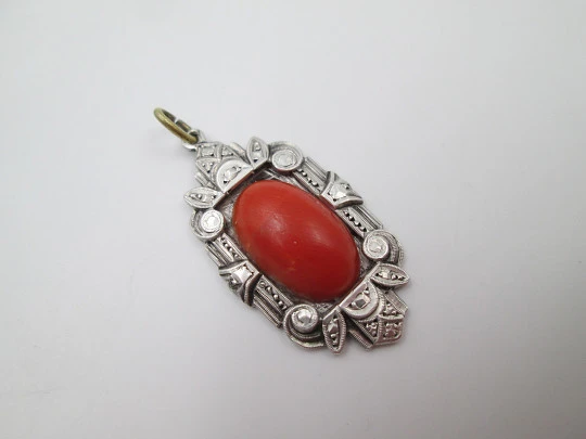 Women's pendant. Sterling silver and red coral. Vegetable motifs. 1940's. Spain