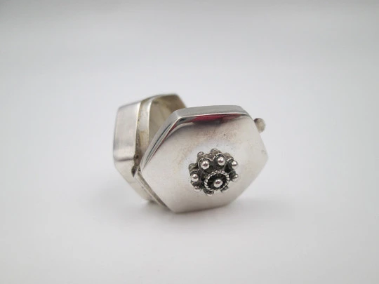 Women's pillbox. Sterling silver. Hexagonal shape. Charro button motif. Spain. 1990's