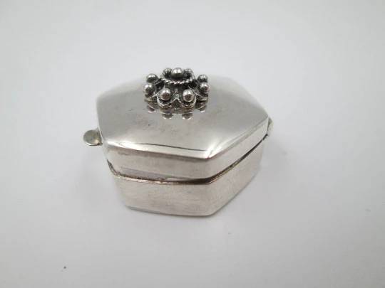 Women's pillbox. Sterling silver. Hexagonal shape. Charro button motif. Spain. 1990's