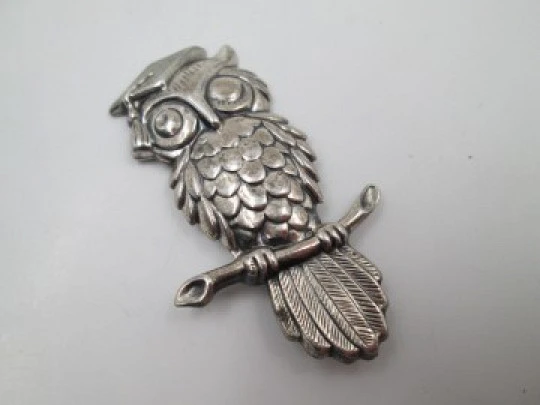 Women's professor owl brooch. 925 sterling silver. Beau brand. 1970's. USA