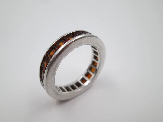 Women's ring. 925 sterling silver and orange faceted crystals