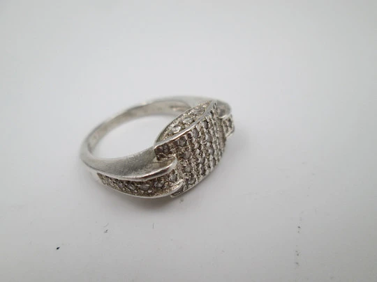 Women's ring. 925 sterling silver and white rhinestones trims. Europe. 1990's