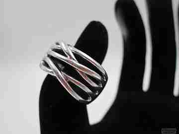 Women's ring. 925 sterling silver. Black stone. 1990's. Spain