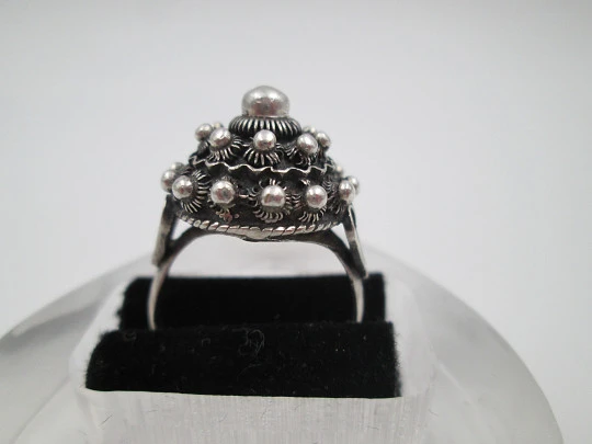 Women's ring. Charro button and hearts. 925 sterling silver. 1980's. Spain