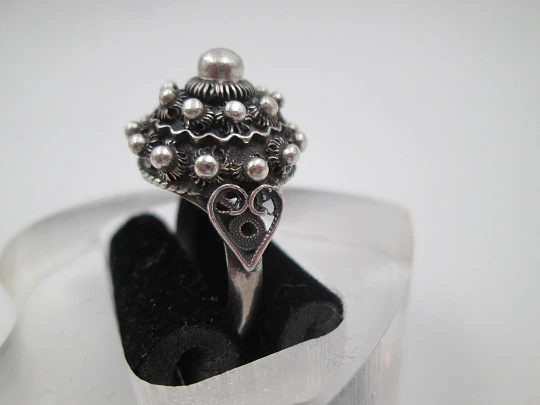 Women's ring. Charro button and hearts. 925 sterling silver. 1980's. Spain