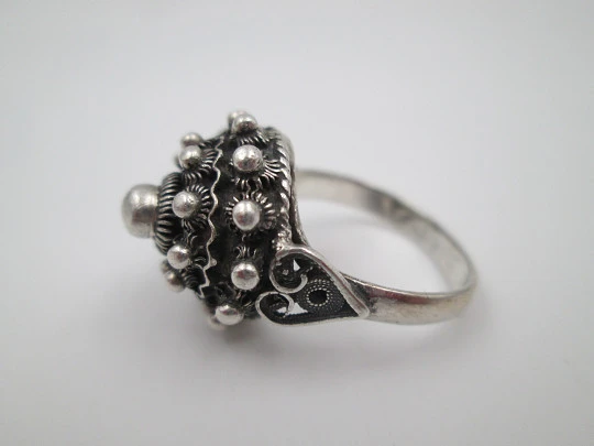 Women's ring. Charro button and hearts. 925 sterling silver. 1980's. Spain