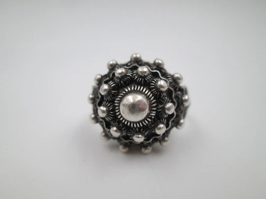 Women's ring. Charro button and hearts. 925 sterling silver. 1980's. Spain