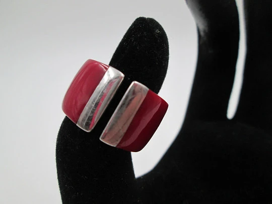 Women's ring. Jorge Revilla design. 925 sterling silver & red enamel