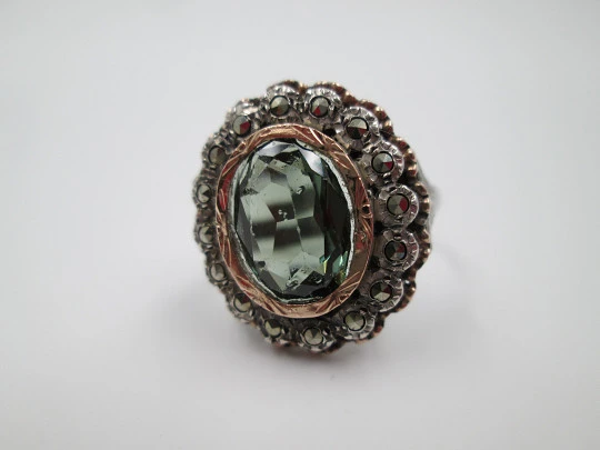 Women's ring. Sterling silver and gold edge. Green stone & marcasite gems