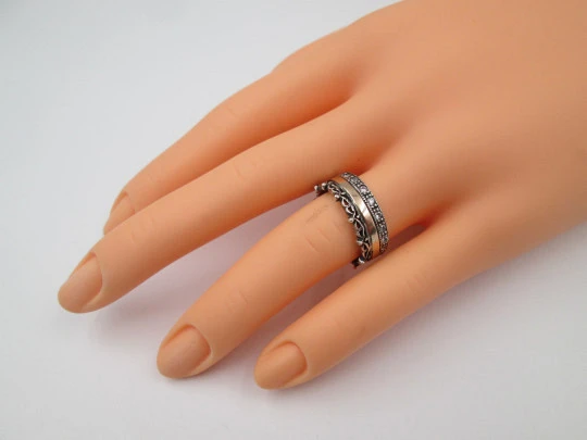 Women's ring. Sterling silver and gold rolled. White gems & vegetable motifs. 2000's