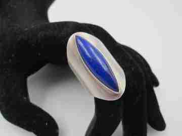 Women's shuttle ring. 925 sterling silver and sea blue stone. 1990's