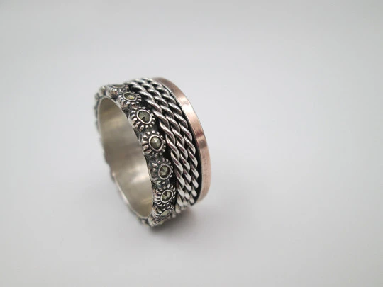 Women's spinner ring. Sterling silver and rolled gold. Marcasite stones. Portugal. 2000's