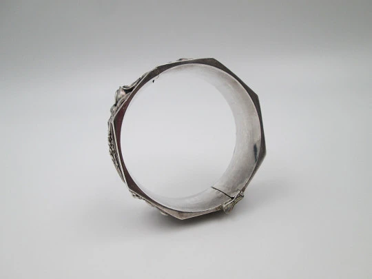 Women's wide bangle. Sterling silver. Roses, ears of wheat, leaves and fruit in relief. 1970's
