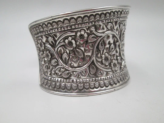 Women's wide bracelet. Sterling silver. Flowers, leaves and shells. 1990's. Europe Women's wide bracelet. Sterling silver. Flowers, leaves and shells. 1990's. Europe