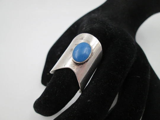 Women's wide ring. 925 sterling silver and turquoise blue stone. 1990