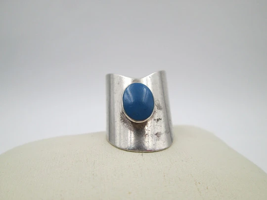 Women's wide ring. 925 sterling silver and turquoise blue stone. 1990