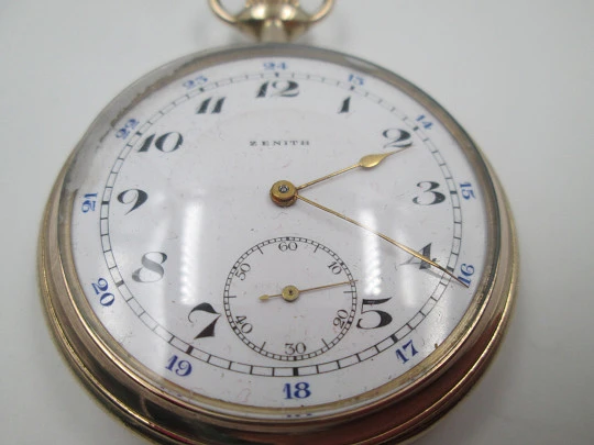 Zenith. Gold plated. Stem-wind. 24 hours scale. 1930's. Seconds hand