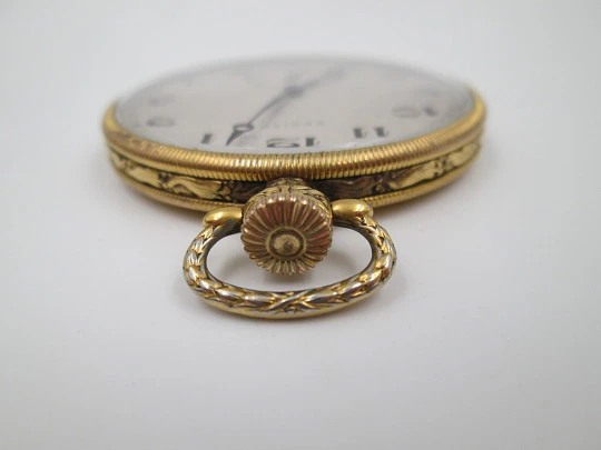 Zenith. Laminado en oro. Cuerda remontoir. Segundero. Estuche piel. Suiza. 1920