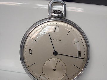 zenith sub second