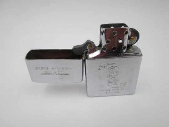 Zippo American Eagle Wyatt Earp. Metal cromado. Gasolina. Estados Unidos. 1990