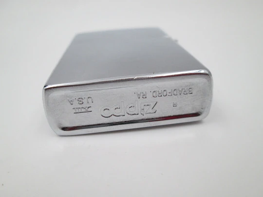 Zippo American Eagle Wyatt Earp. Metal cromado. Gasolina. Estados Unidos. 1990