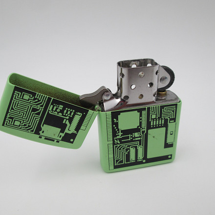 Zippo Circuit Board Lighter Chromed Metal Green Enamel 2009 | El