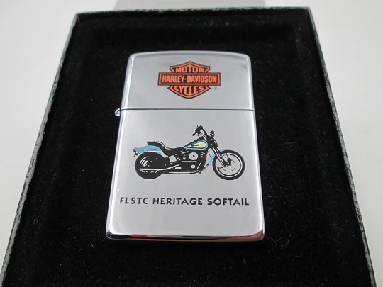 Zippo Harley Davidson Heritage Softail petrol lighter. Box and instructions. USA