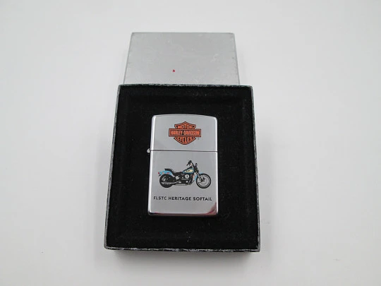 Zippo Harley Davidson. Metal cromado. Heritage Softail. Caja y documentación