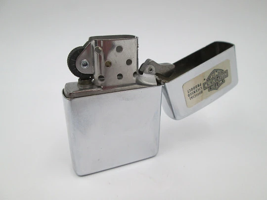 Zippo Harley Davidson. Metal cromado. Heritage Softail. Caja y documentación