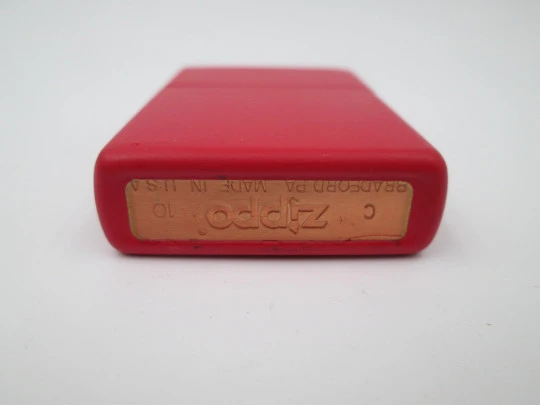 Zippo Pop Culture petrol pocket lighter. Chromed metal and red enamel. 2010